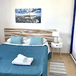Eco House Golfinhos * コラレホ